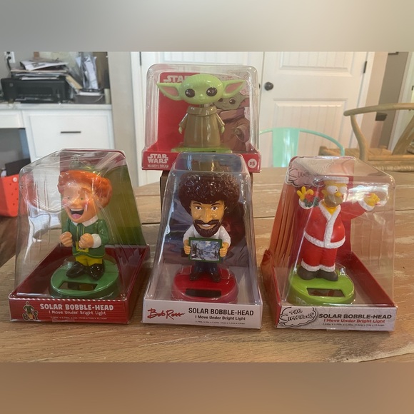 Ruz Other - Set of 4 Solar Bobble-Head - Elf, Bob Ross, Homer Simpson, the Mandalorian